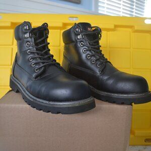 Pre owned Nevados Fieldzone work boots Size 10 M . color black